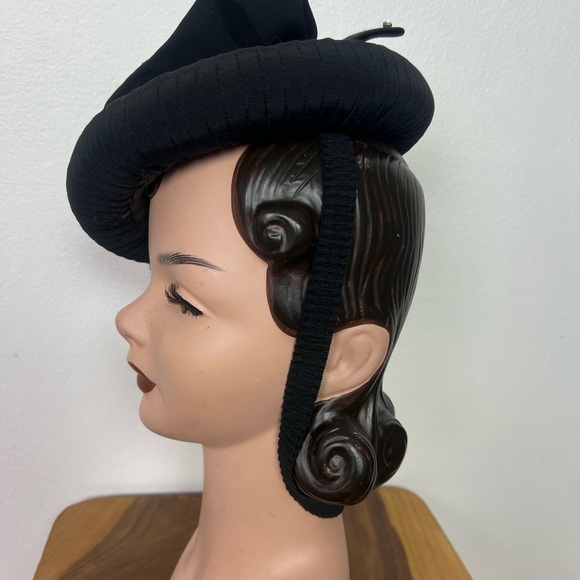 1940’s Vintage Black Faille Rhinestone Butterfly Women's Tilt Beret Cocktail Hat - Picture 5 of 16